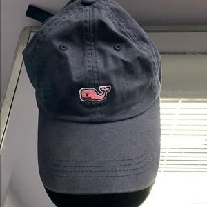 vineyard vines hat